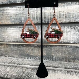 Wooden Christmas earrings • NWT